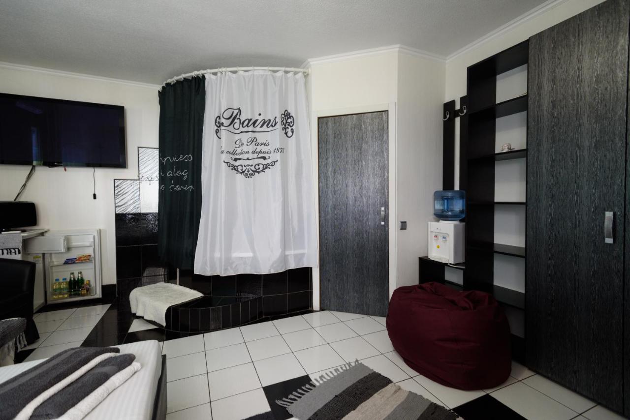 Maiami Hotel Nikopol Luaran gambar