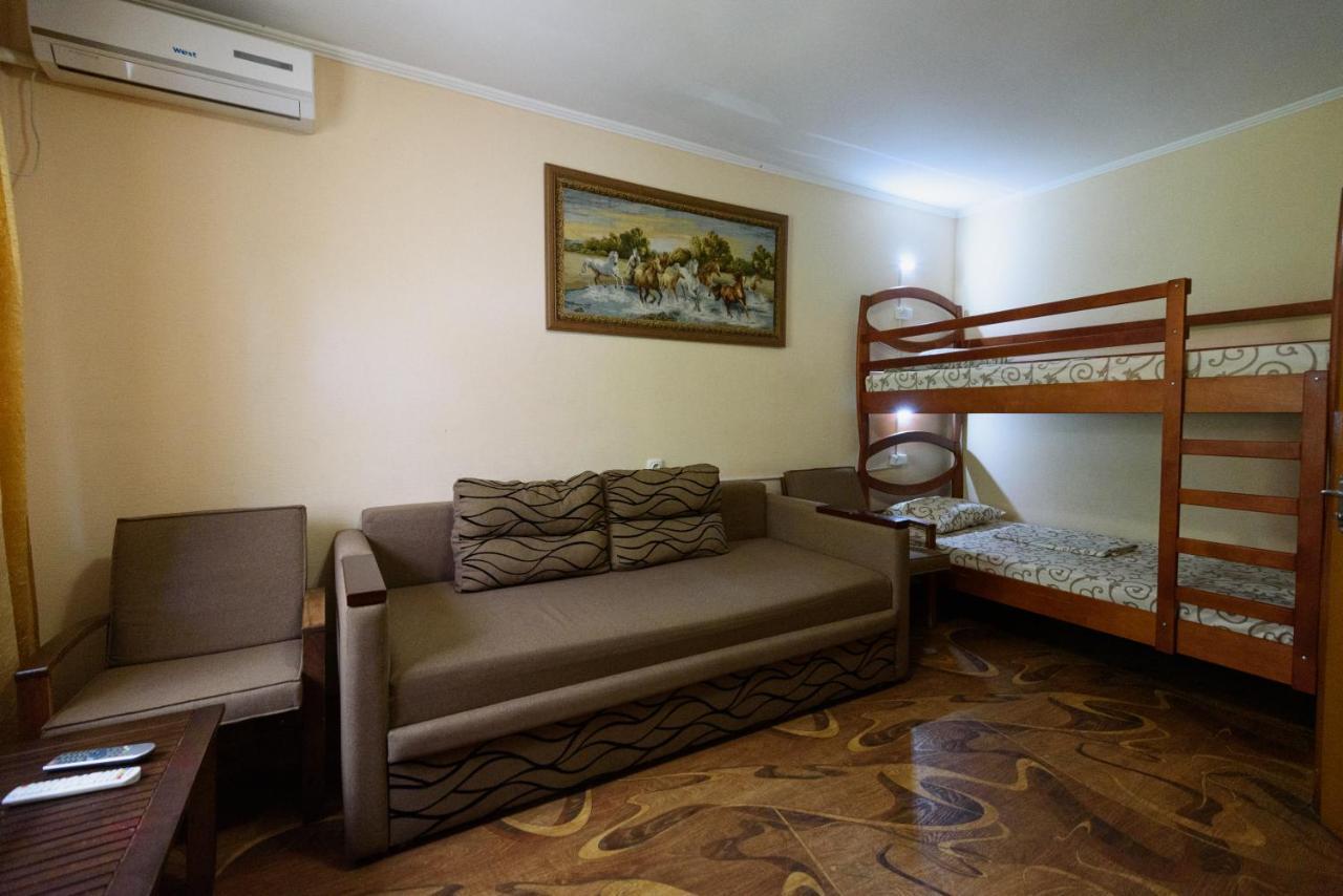 Maiami Hotel Nikopol Luaran gambar